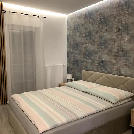 Lux-comfort Klimatyzacja, Garaz, Balkon, Idealna Lokalizacja Obok Galerii Gemini Apartment Bielsko-Biala