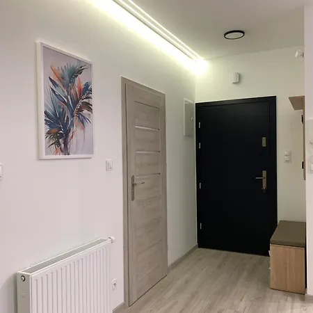 Lux-comfort Klimatyzacja, Kominek, Garaz Wewn, Balkon Od Strony Ogrodu, Idealna Lokalizacja Wypadowa, Obok Sklepy, Blisko Galerii Gemini דירה