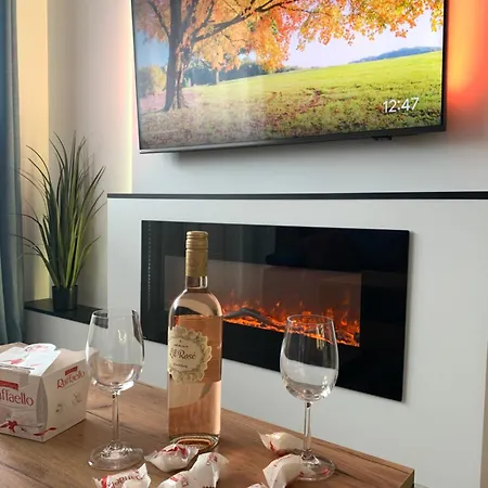 شقة Lux-comfort Klimatyzacja, Kominek, Garaz Wewn, Balkon Od Strony Ogrodu, Idealna Lokalizacja Wypadowa, Obok Sklepy, Blisko Galerii Gemini بييلسكو بياوا