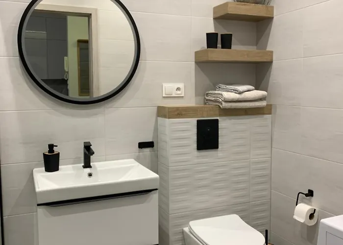 Apartmán Lux-comfort Klimatyzacja, Kominek, Garaz Wewn, Balkon Od Strony Ogrodu, Idealna Lokalizacja Wypadowa, Obok Sklepy, Blisko Galerii Gemini