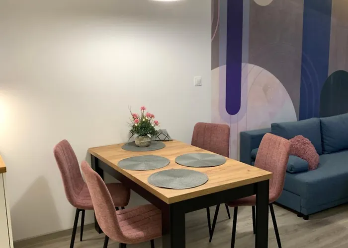 Apartmán Lux-comfort Klimatyzacja, Kominek, Garaz Wewn, Balkon Od Strony Ogrodu, Idealna Lokalizacja Wypadowa, Obok Sklepy, Blisko Galerii Gemini Bílsko-Bělá